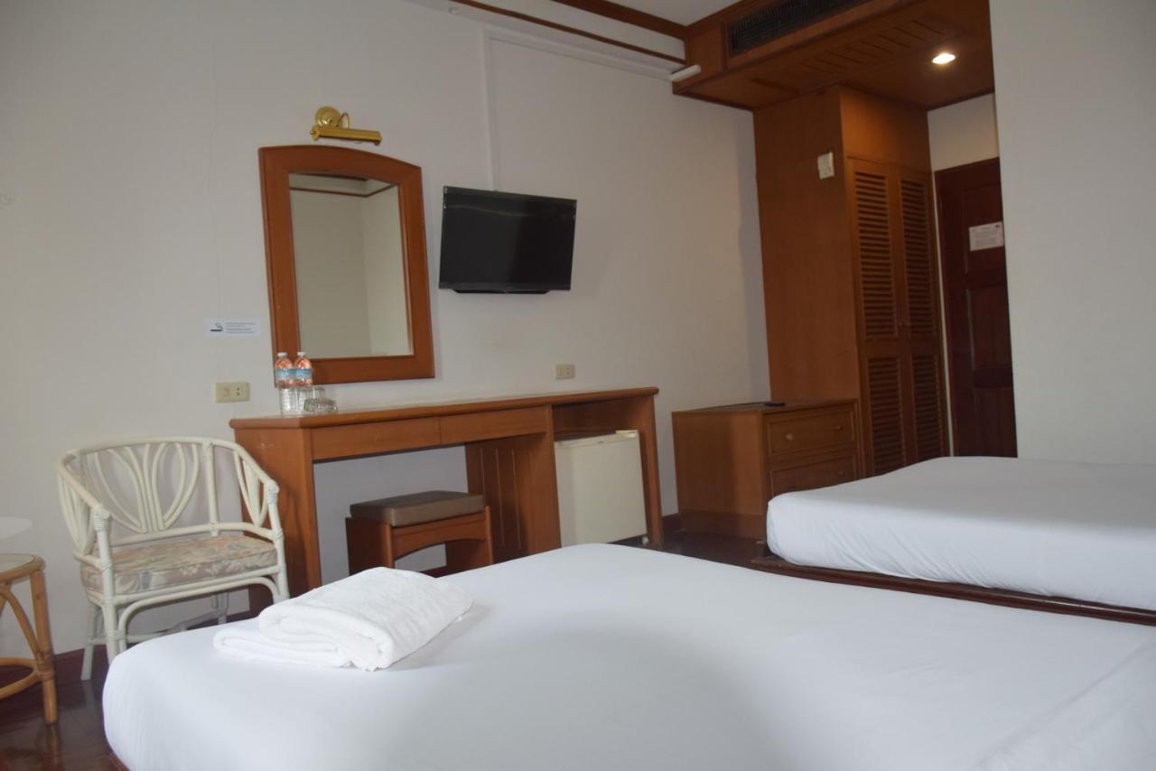 Puangpen Villa Hotel HHQ Eksteriør billede